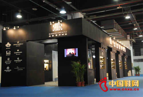 ��100���Ϻ�Ь�I(y��)Ƥ��չ