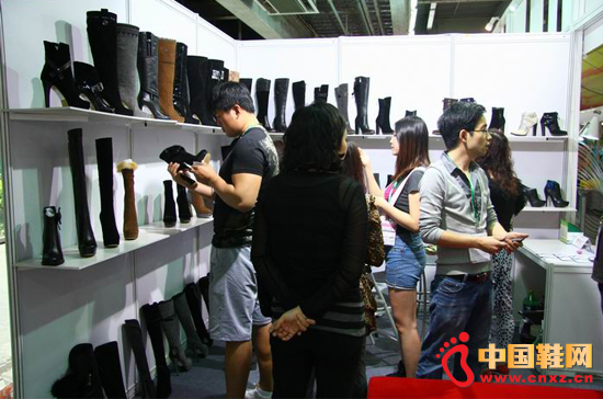 ��11���Ї����V�ݣ����HЬ�Iչ�[��ʢ���_Ļ(3)